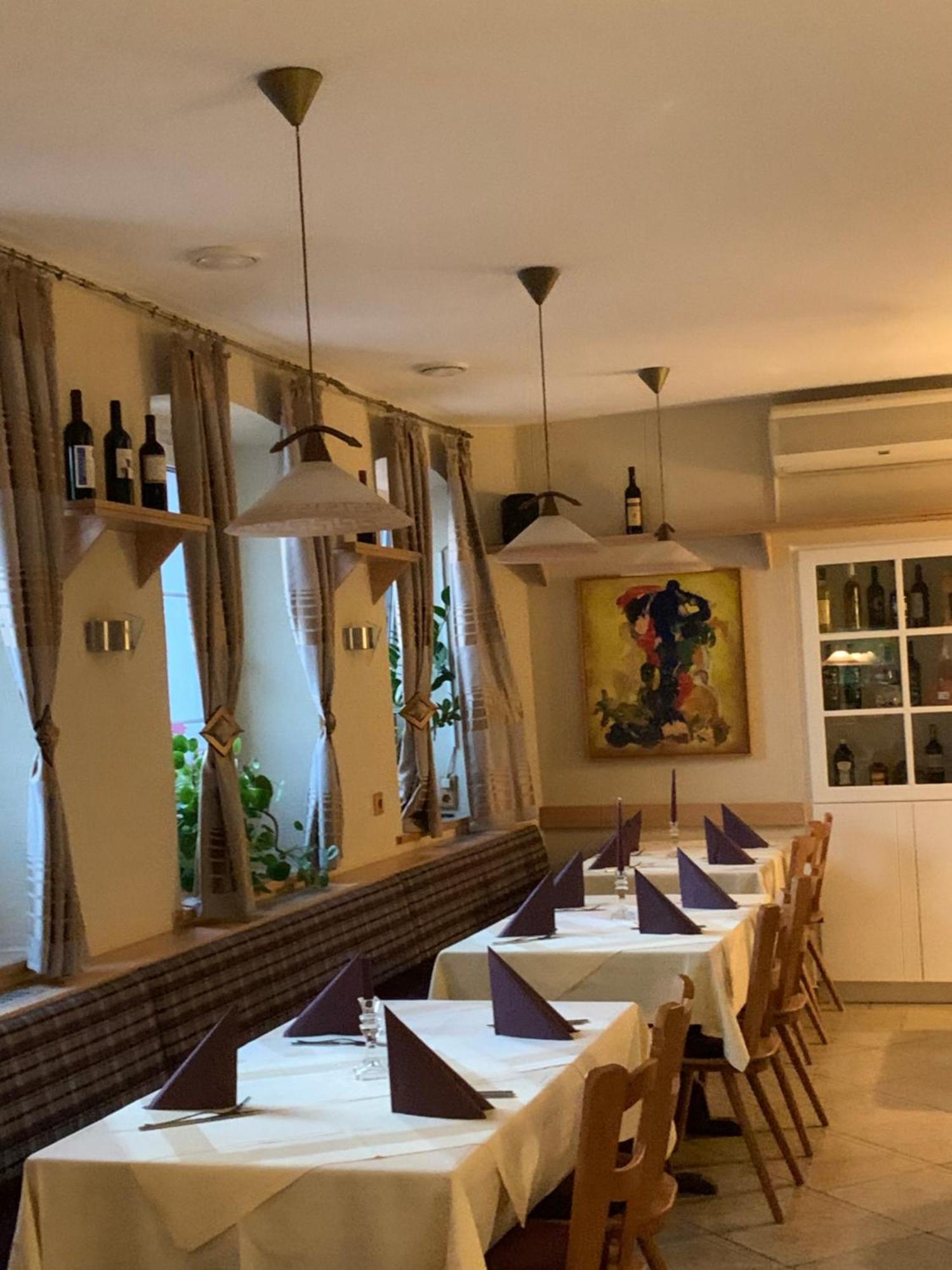 Hotel Pizzeria Da Beni Kochersteinsfeld Luaran gambar